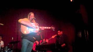 Allen Stone - Your Eyes (Live @ Hotel Cafe)