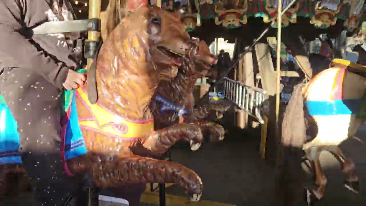 FULL El Carrusel Ride at Knotts Berry Farm 