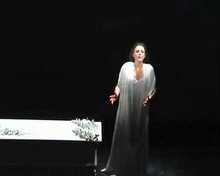 GERALDINE CHAUVET sings NORMA:Sgombra  la sacra se...