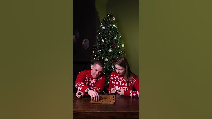 Двое играют в магнитные шарики #настолки #игра #games #family #shorts
