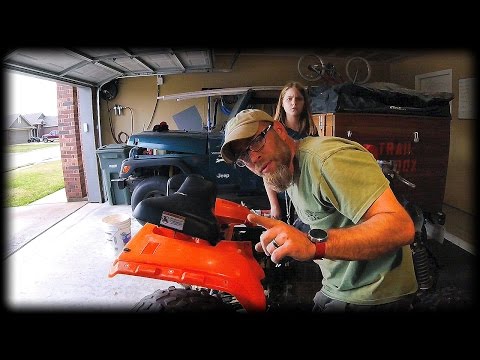 episode-215---2002-honda-rancher-350-gets-a-new-carburetor.