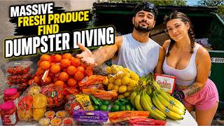 MASSIVE Fresh Produce Find Dumpster Diving! 🍓🍊🍌
