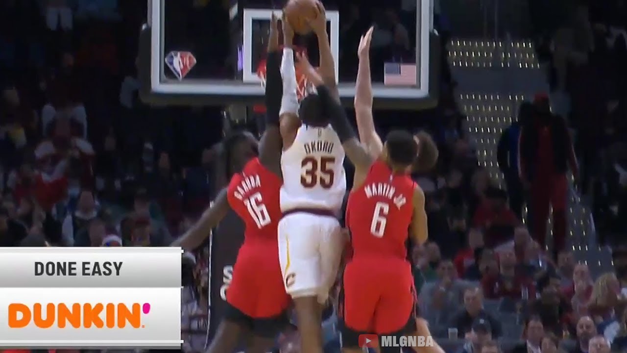 Cavaliers' Isaac Okoro dunks with a flair, hits from the corner