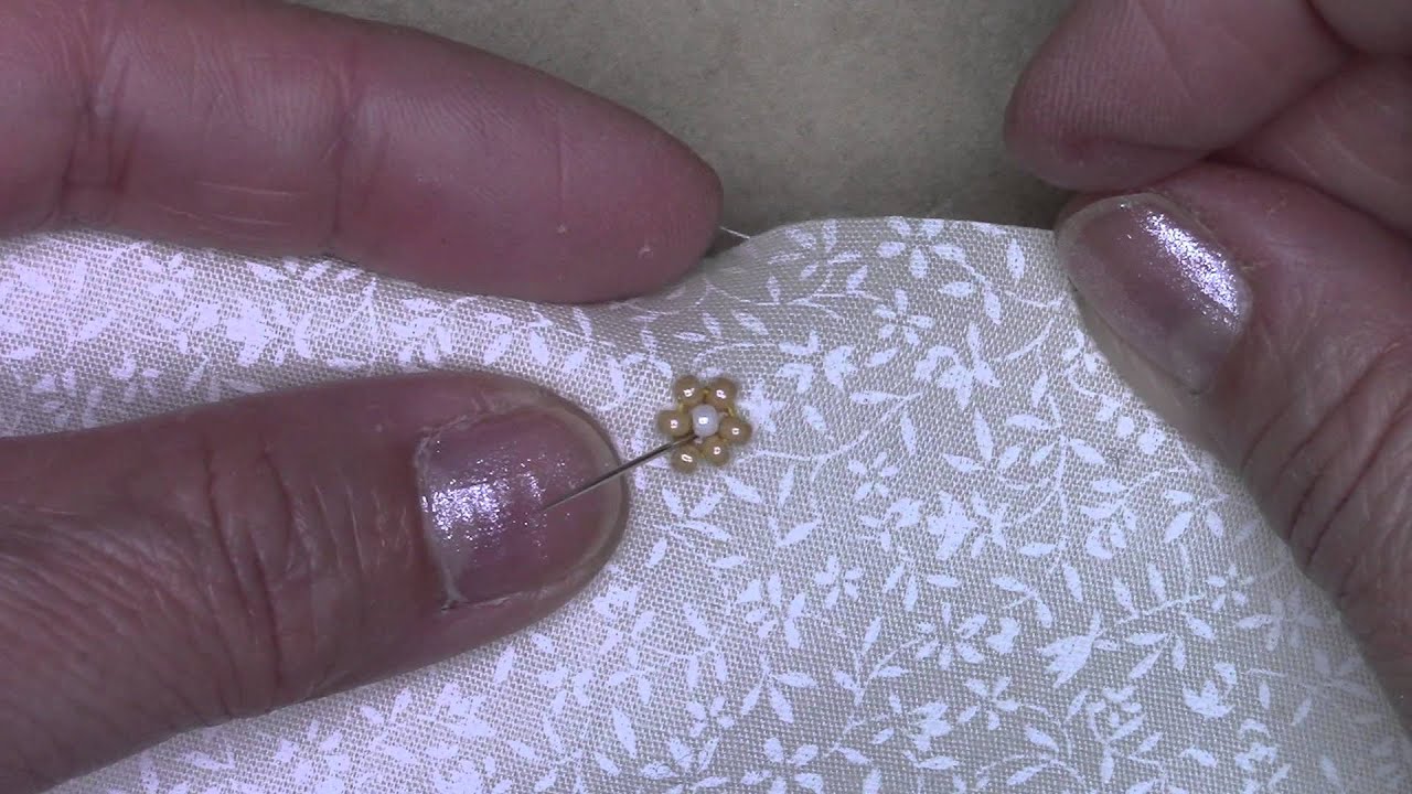 ビーズ刺繍初級 第１回 コーチングのテクニックで作る花 Youtube