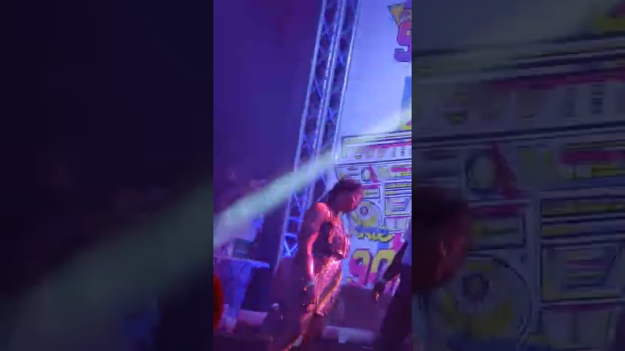 90s Party Hosted Naz female selector @ hope garden mad party mix