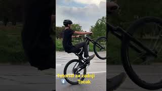Kako voziti na zadnjem tocku? How to wheelie?