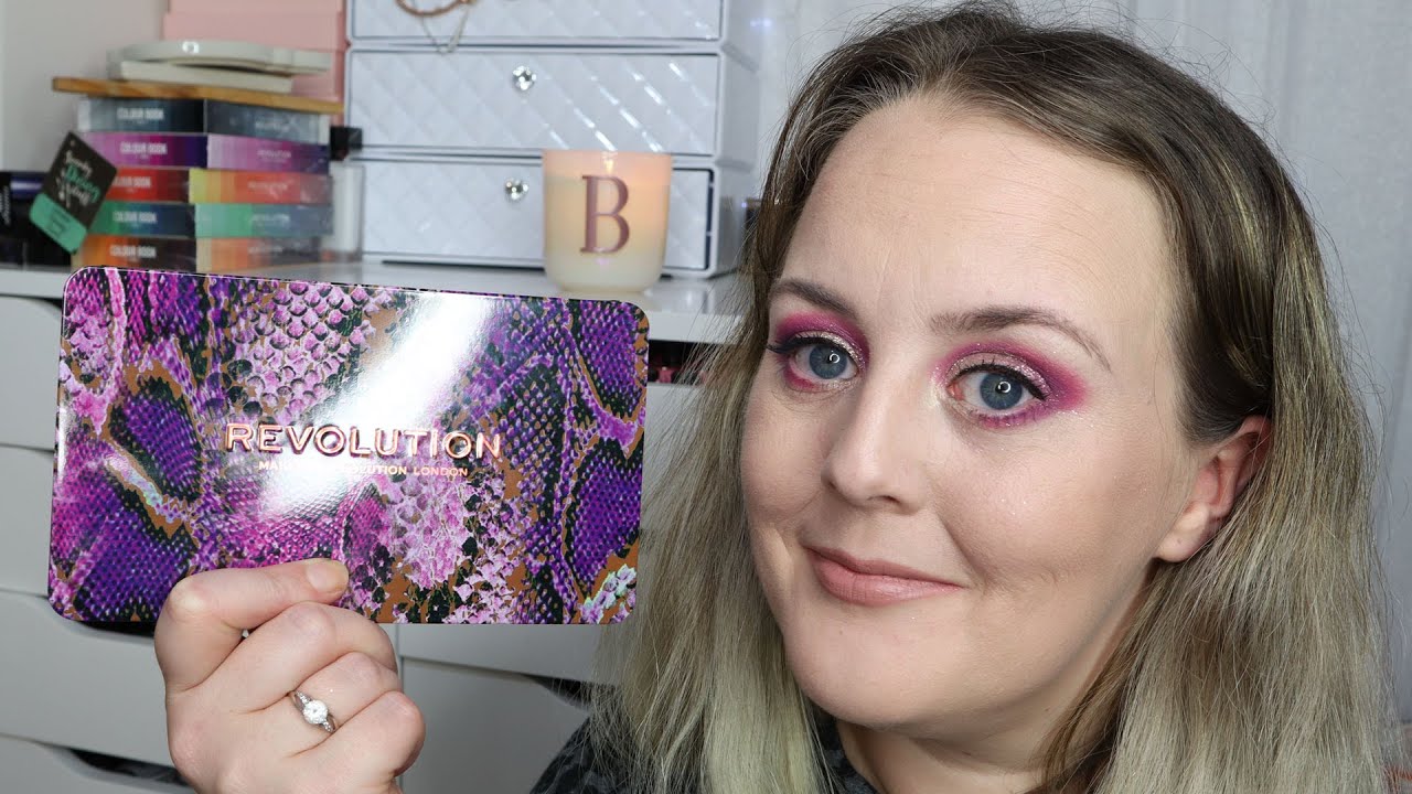 Makeup Revolution Forever Flawless Show Stopper Palette | Full Testing & Swatches
