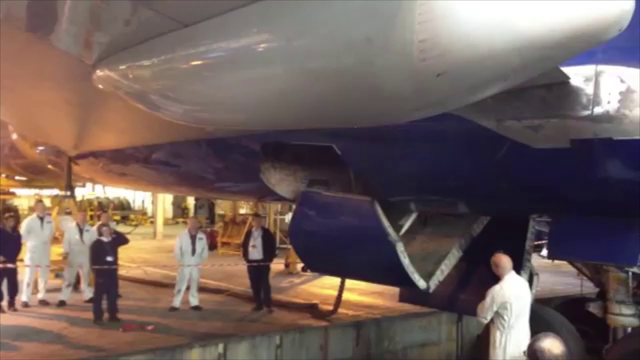 Landing Gear Test - YouTube
