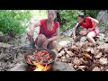 Survival skills: Women with monkey catch crab in river for food-Crab fried spicy delicious for lunch
