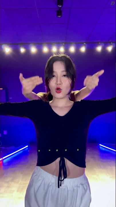 Red Velvet - IRENE & SEULGI '놀이 (Naughty)' #Shorts Dance Cover | DF ENTERTAINMENT from SINGAPORE