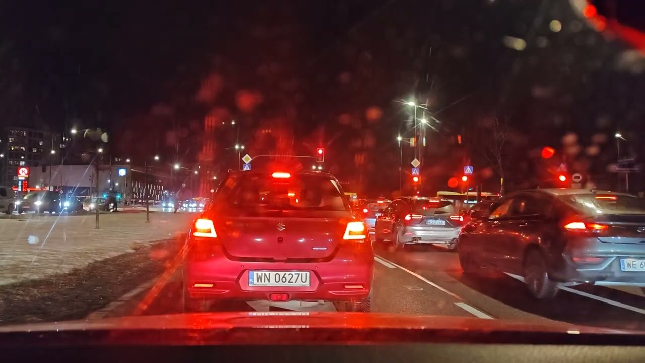 Honor 400 pro nocna jazda samochodem. Dolinka Służewiecka, Nowoursynowska