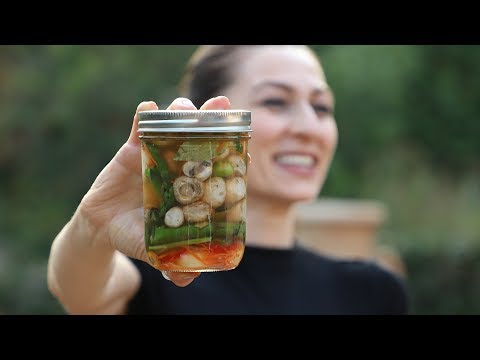 Video: Champignons Marinated Na Asali Na Pilipili