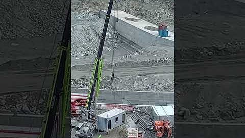 WORLD EXCIVATION MASHEENS #ZOOMLINE #shaifting working in heavy  and danger place Amazing video 