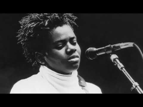 Cleveland native Tracy Chapman becomes first Black woman to win ...
