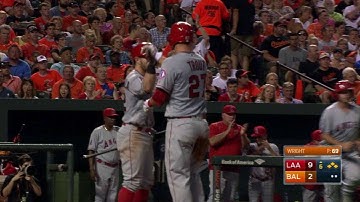 LAA@BAL: Nava knocks in his second RBI with a single