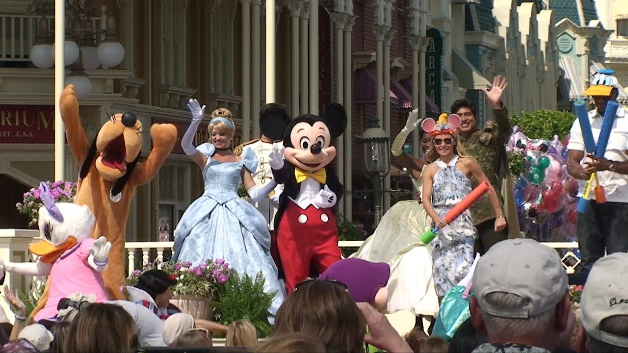 walt disney world vacation MouseSteps Weekly #42 Epcot Land of Oz Playground, Boatwrights Dining Hall, Antarctica Tour