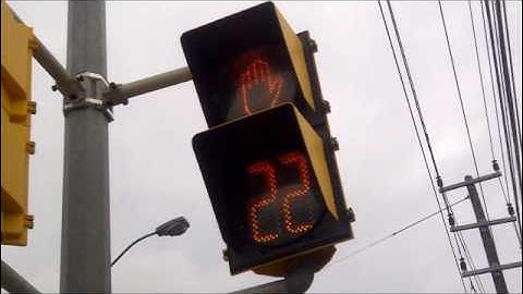 Pedestrian Signal Countdown In Toronto Starts At 40!
