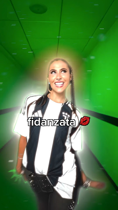 there’s only one thing on my minddd…. BLACK & WHITE🖤🤍⚽️🌙 out nowww!!! turn it upppp babyyyyy !!!