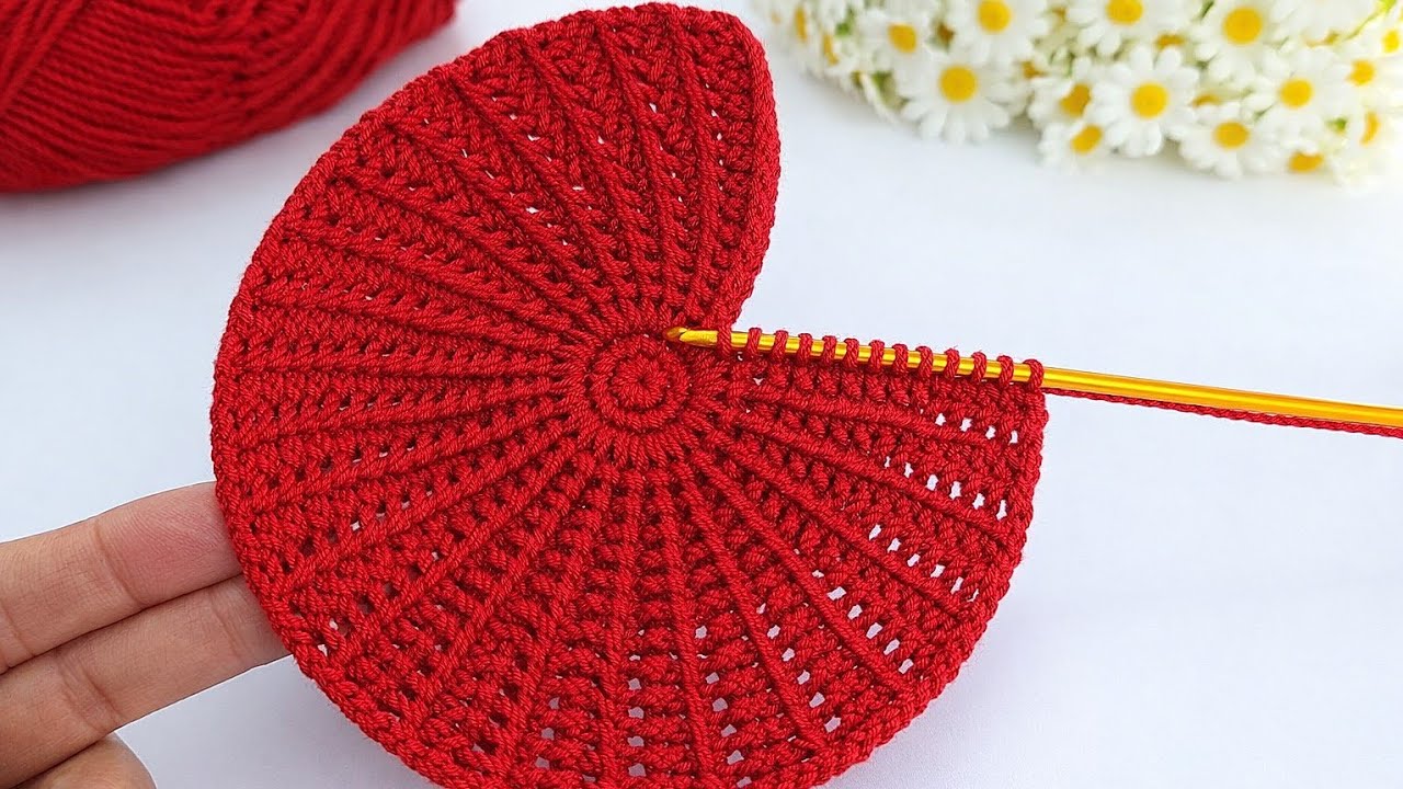 💰 I made 50 in one day and I sold them all! This is the best easy love crochet. How to make crochet