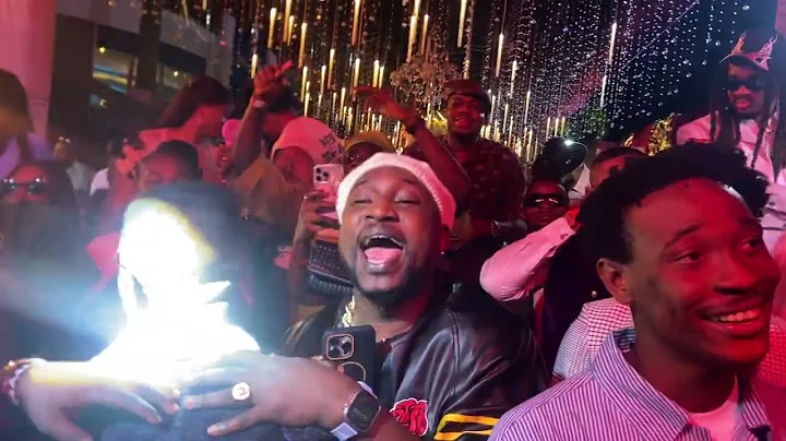 Fola serenades guest on stage as he performs with funke Akindele at her movie premiere