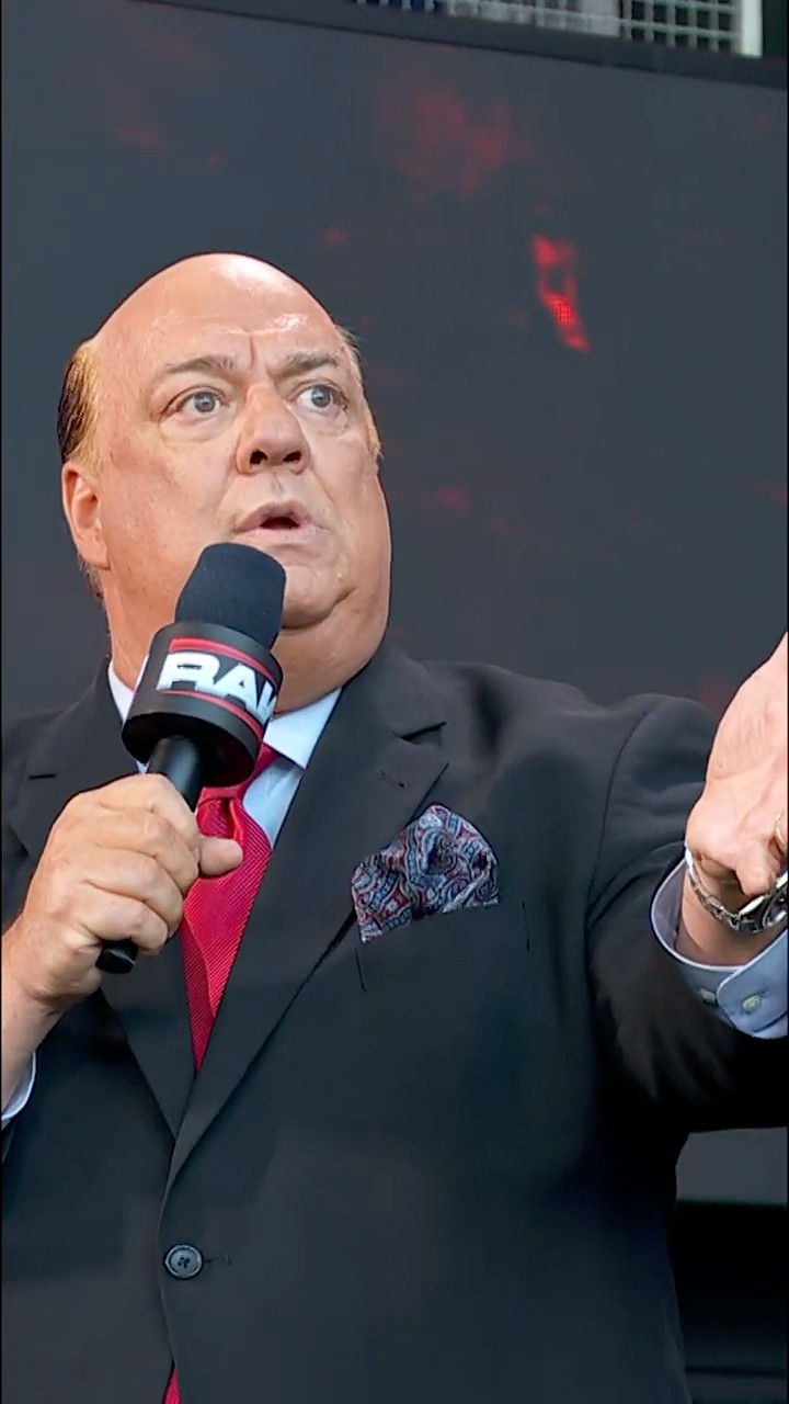 Paul Heyman gives Solo Sikoa a quick reminder at the #WWERaw on Netflix Kickoff…