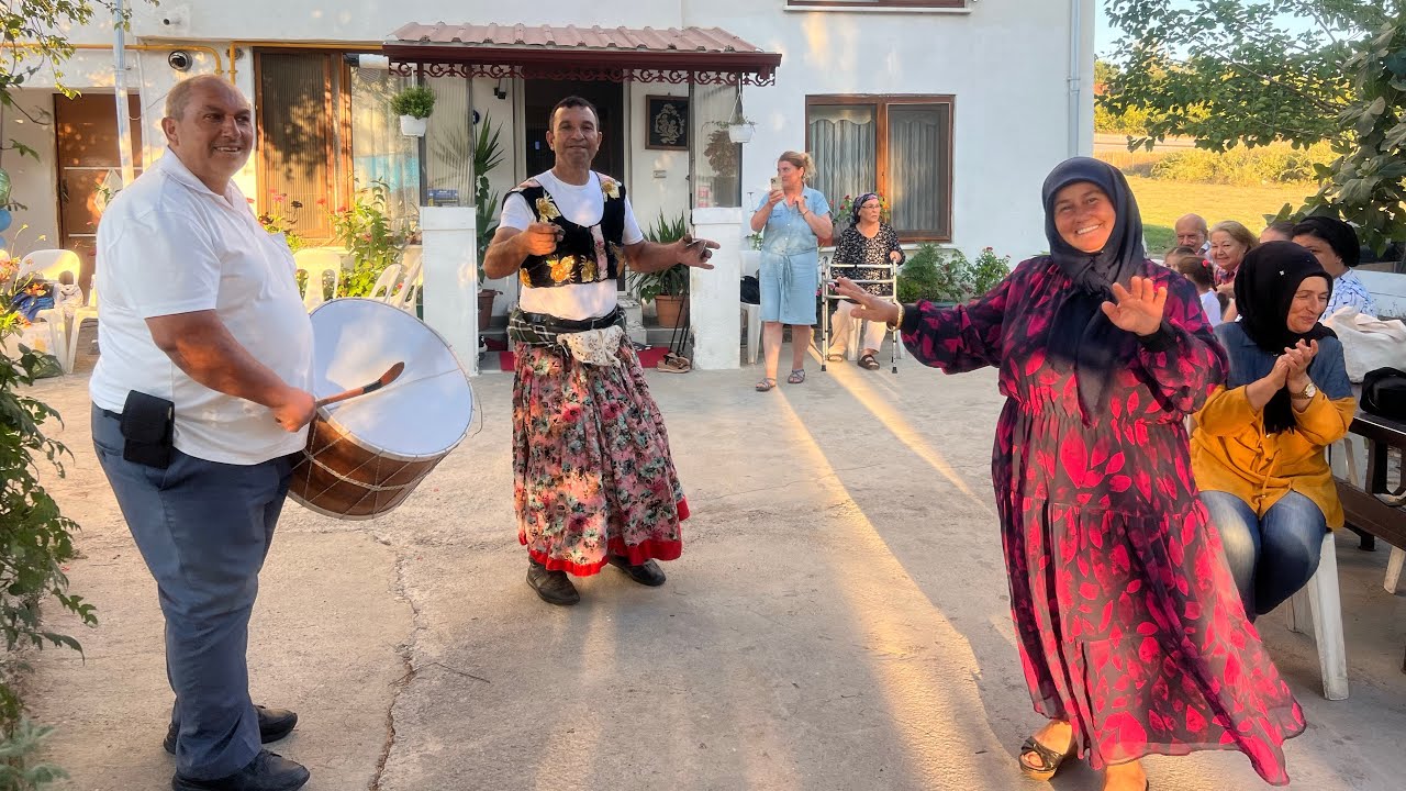 Çalsın davullar❤Oynasın köçekler💃çatlasın düşmanlar‼️gelsin dostlar🥰Düğünümüz var #eğlence #shorts 