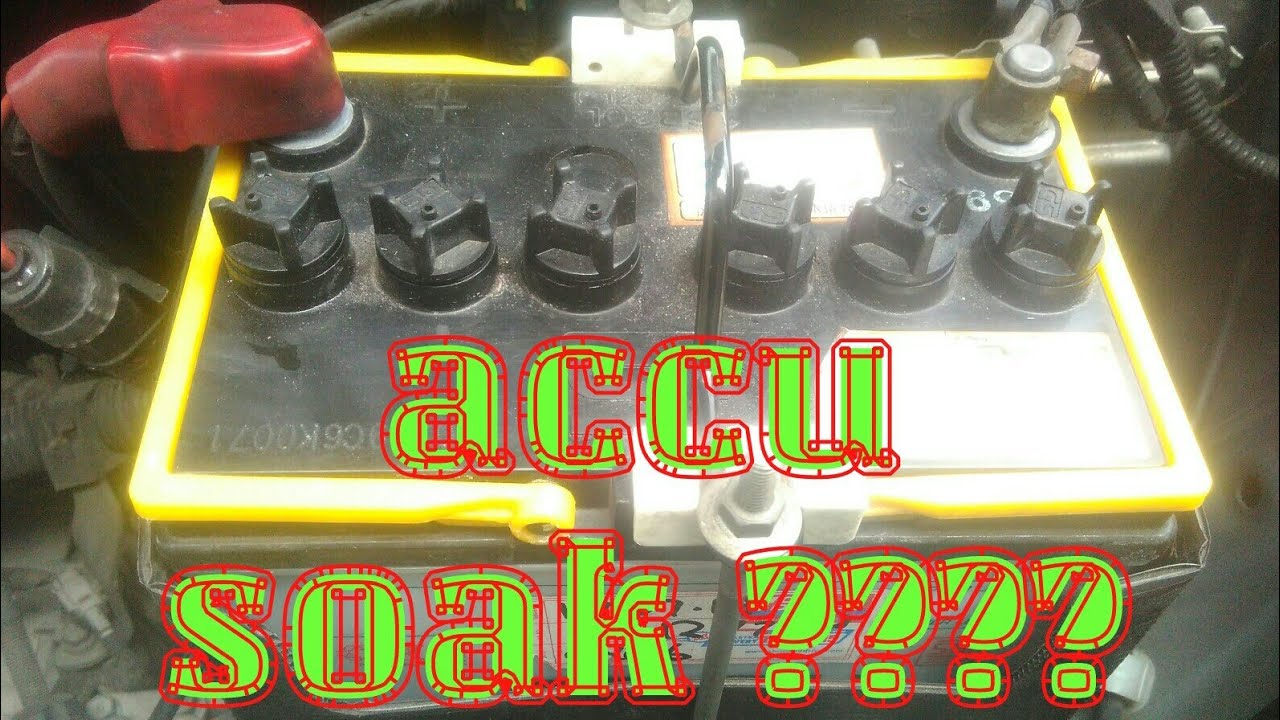 cara mengatasi aki mobil soak