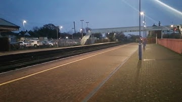 168 327 + 168 110 pass West Ruislip - 27/11/22