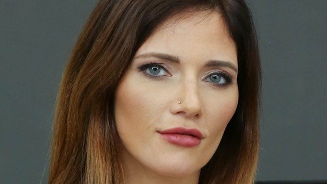 KIMBERLY X | The Belgian STAR with more than 25 thousand fans on Twitter