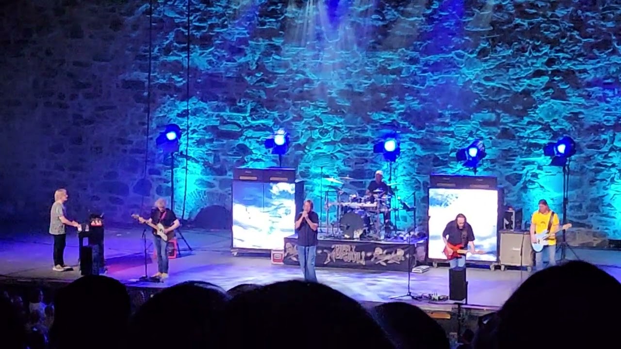 Eppu Normaali - Näin kulutan aikaa Olavinlinna Savonlinna 9.8.2024