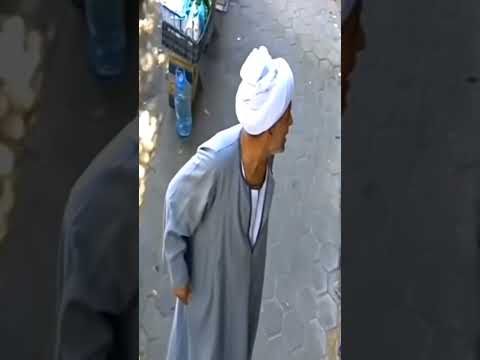 عايز يرجع الخمسه جنيه ل هايدي كيس شيبسي