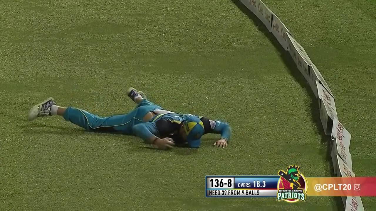 Miller with the diving catch - YouTube