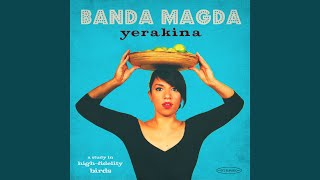 Video thumbnail of "Banda Magda - El Pescador"
