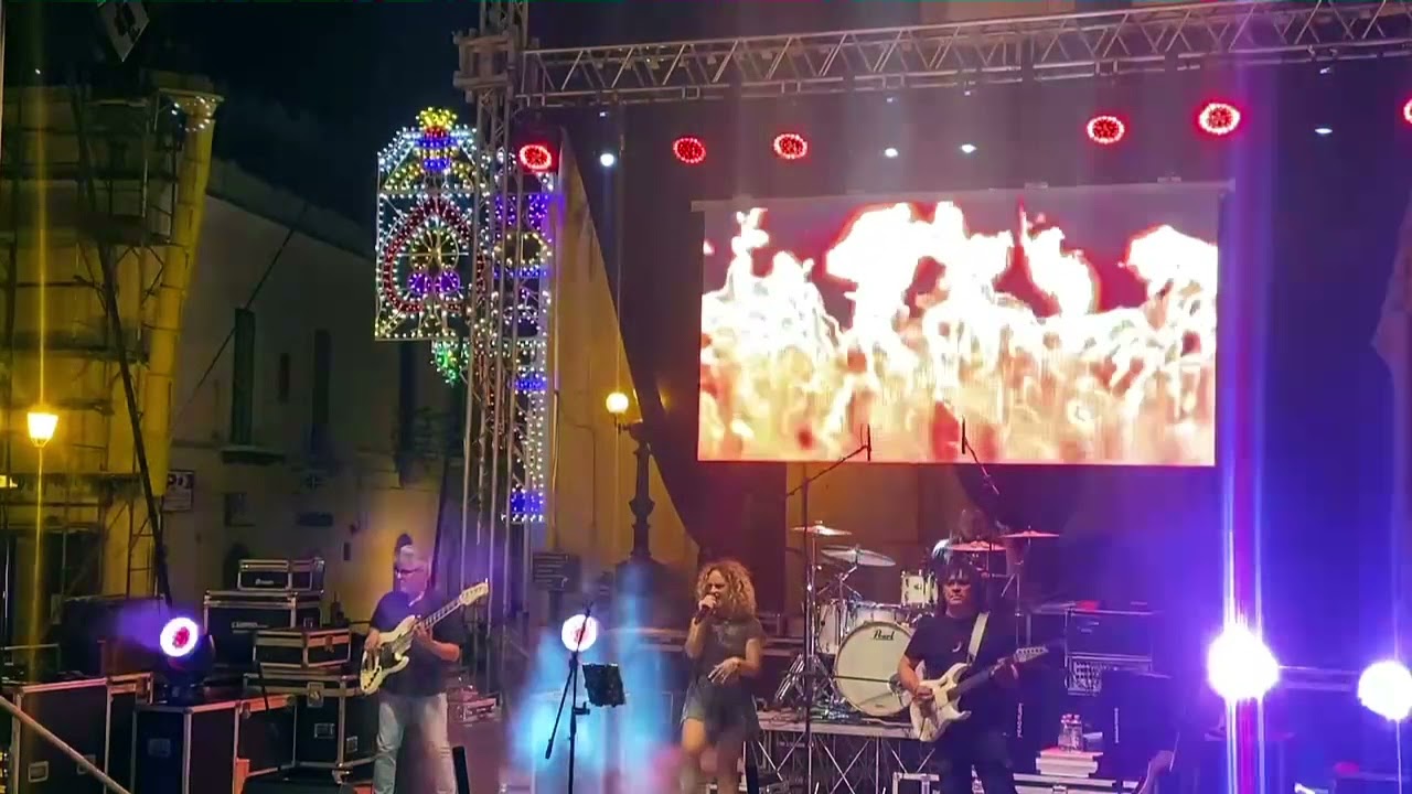 Cercavo amore - AMAMI EMMA LIVE COVER BAND (Live a Candela (FG)