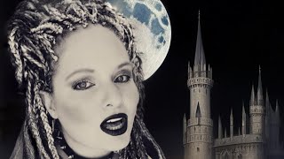 Video thumbnail of "Heavenqueen - A kiss to take your breath away"