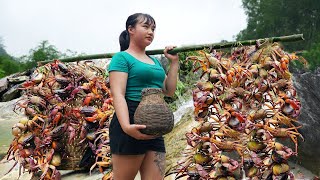 Digging Holes to Catch Wild Crabs - Cooking Crabs With Garlic Butter Sauce/ Vietnamese Village Girl