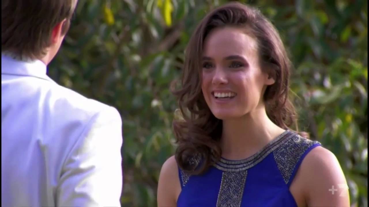 Home and Away 6415 Chris asks