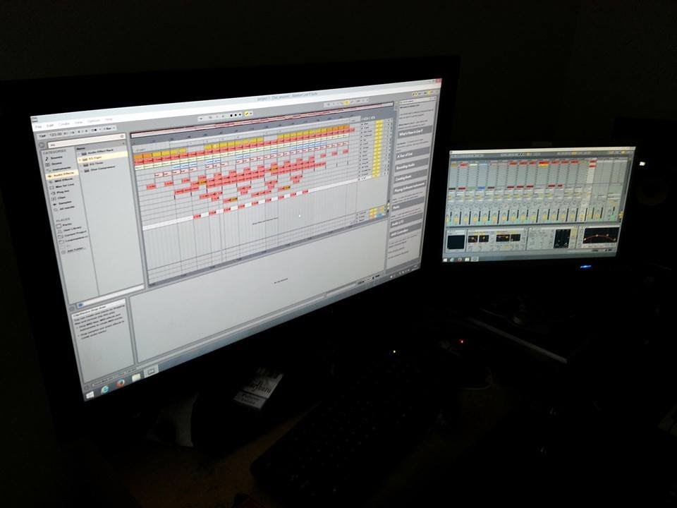 Ableton Live 9 Deep House Tutorial Part 1 - YouTube