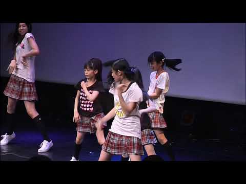 Sakura Gakuin Festival 2010 - "Motteke Sailor Fuku" [Remastered Video]