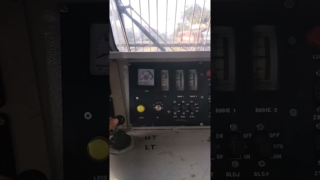 WAG 9 LOCOMOTIVE Horn sound 