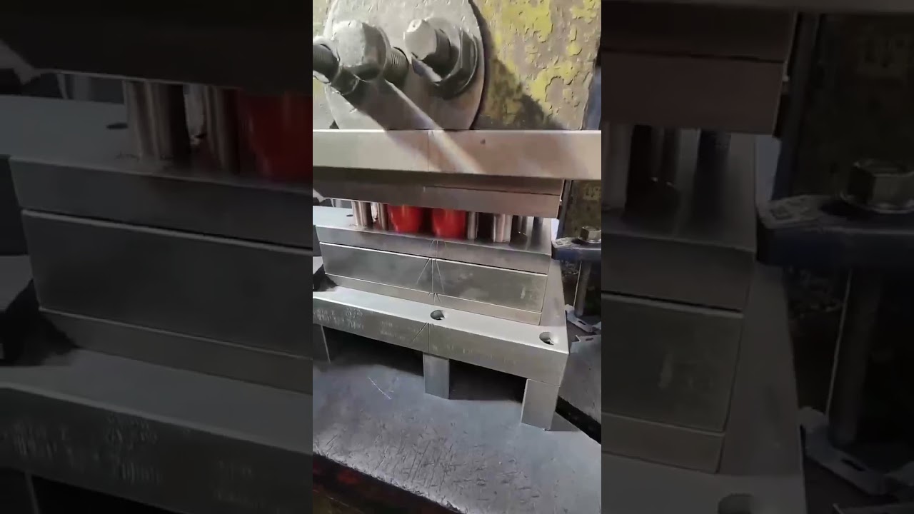 progressive die for metal support (Входной штамп для изготовления металлических опор )