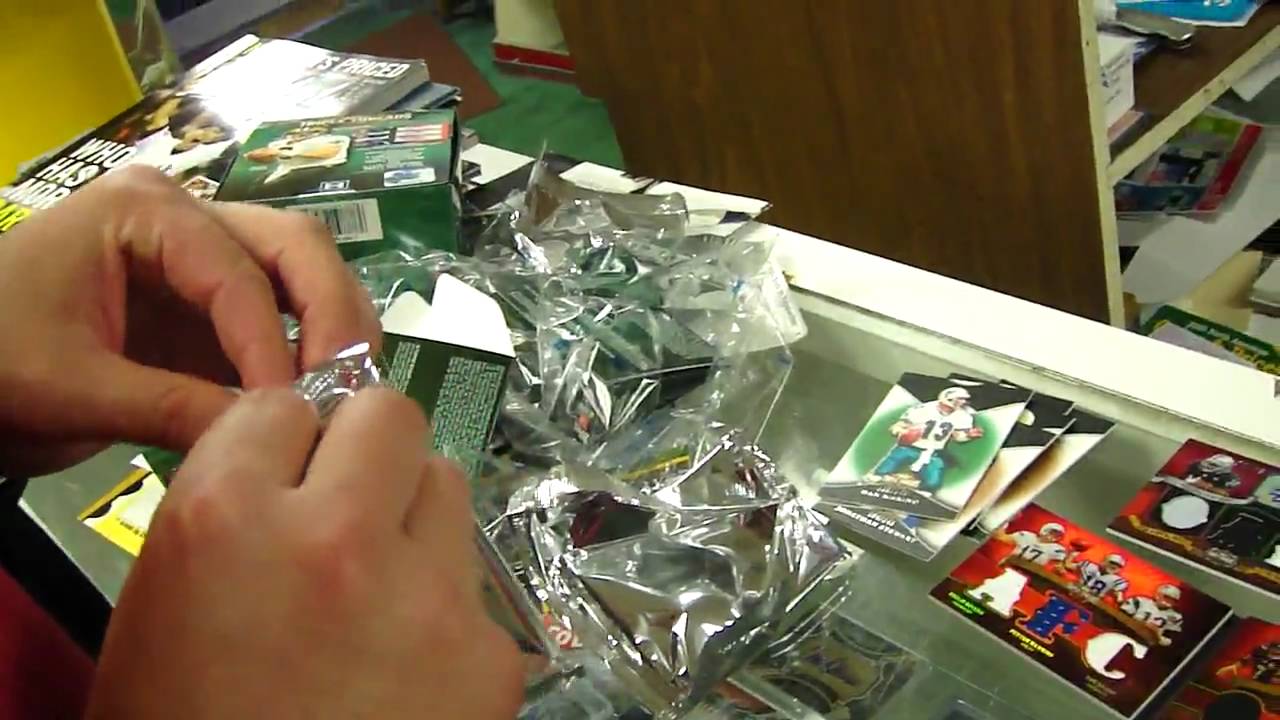 2009 TOPPS TRIPLE THREADS FOOTBALL 5-BOX BREAK, TREMENDOUS MOJO!!! (BREAK 1 OF 7)