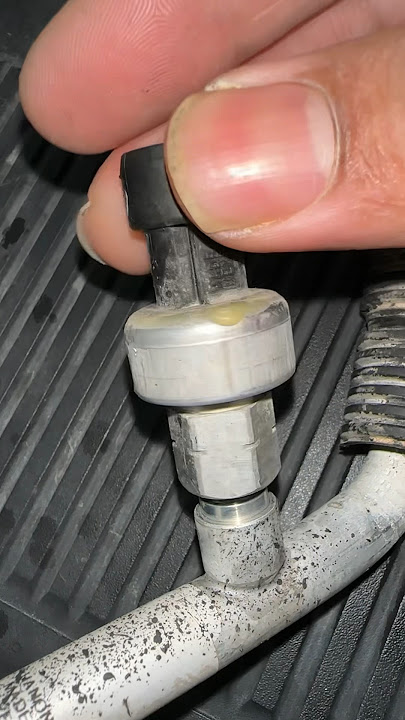 How To Open AC Pressure Switch Easy #Ac #pressureswitch #shorts