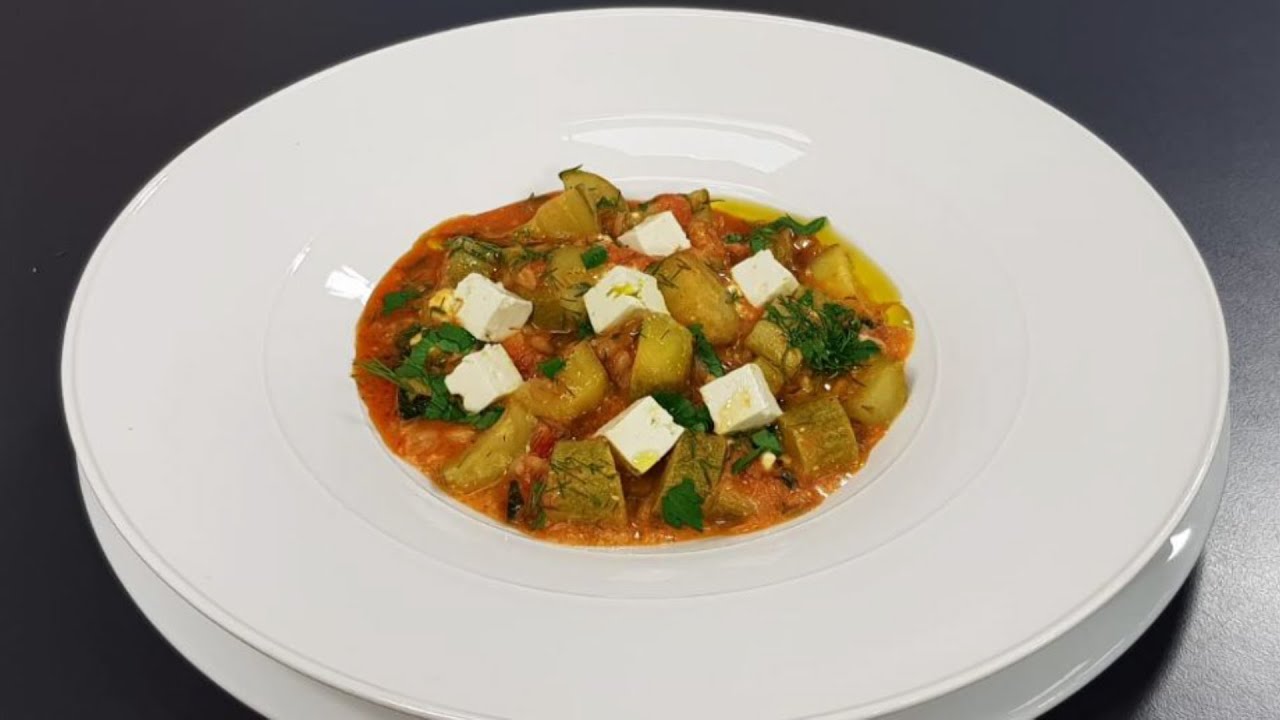 Kunguj të njomë me domate dhe oriz nga zonja Vjollca