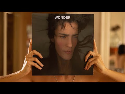 Hen Yanni - Wonder (Lyrics Video)