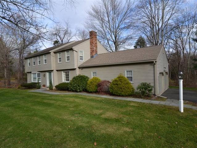 Homes for Sale - 11 Maplecrest Ln., North Haven, CT