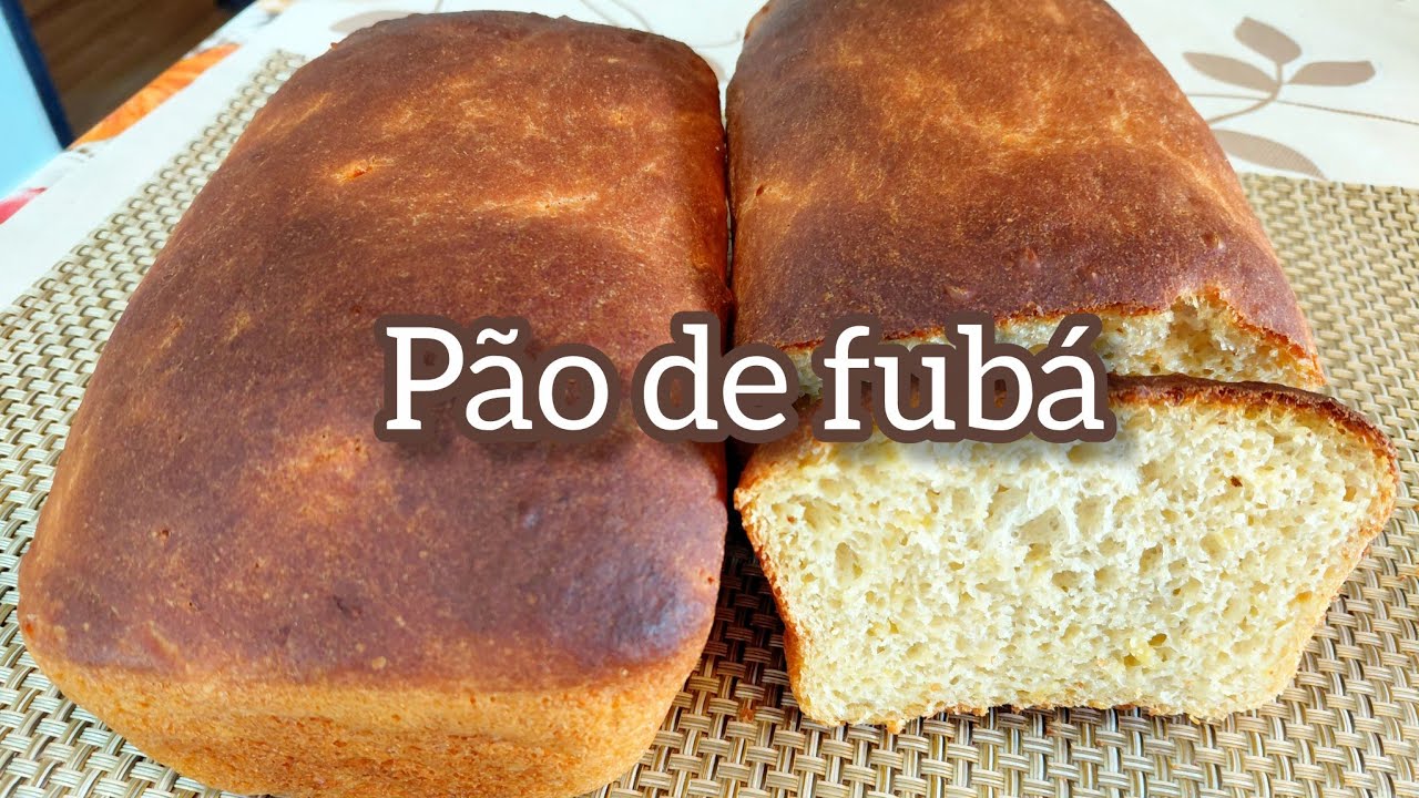 Pão de fubá de massa mole .