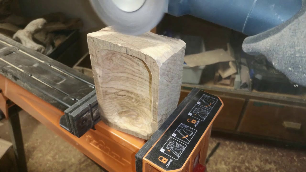 Schüssel aus Olivenholz