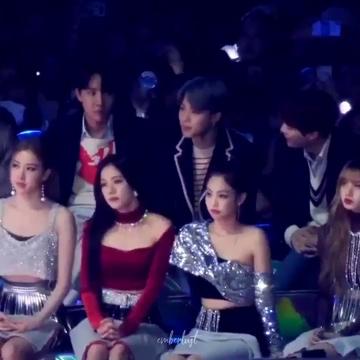 JIMIN REACTING TO JENNIE AND JISOO’S CONVERSATION AT MMA'S 2018