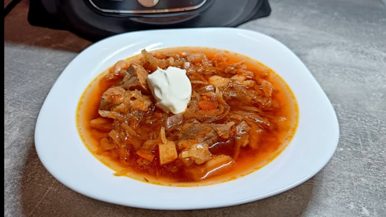 How to cook delicious Ukrainian borscht in the Ninja slow cooker. YouTube